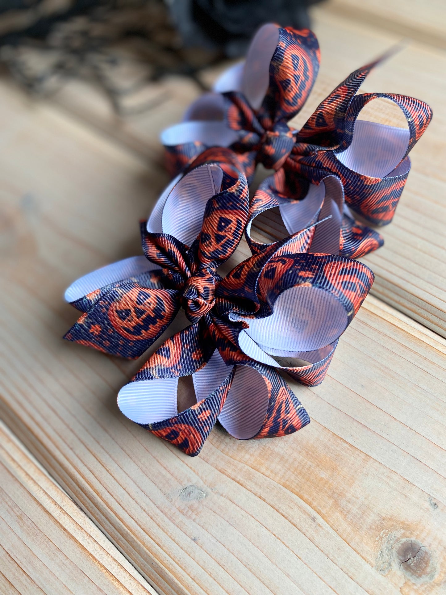 Lil Ann Embroidered Spooky Pumpkins Hair Bows - LilaReneeCreations
