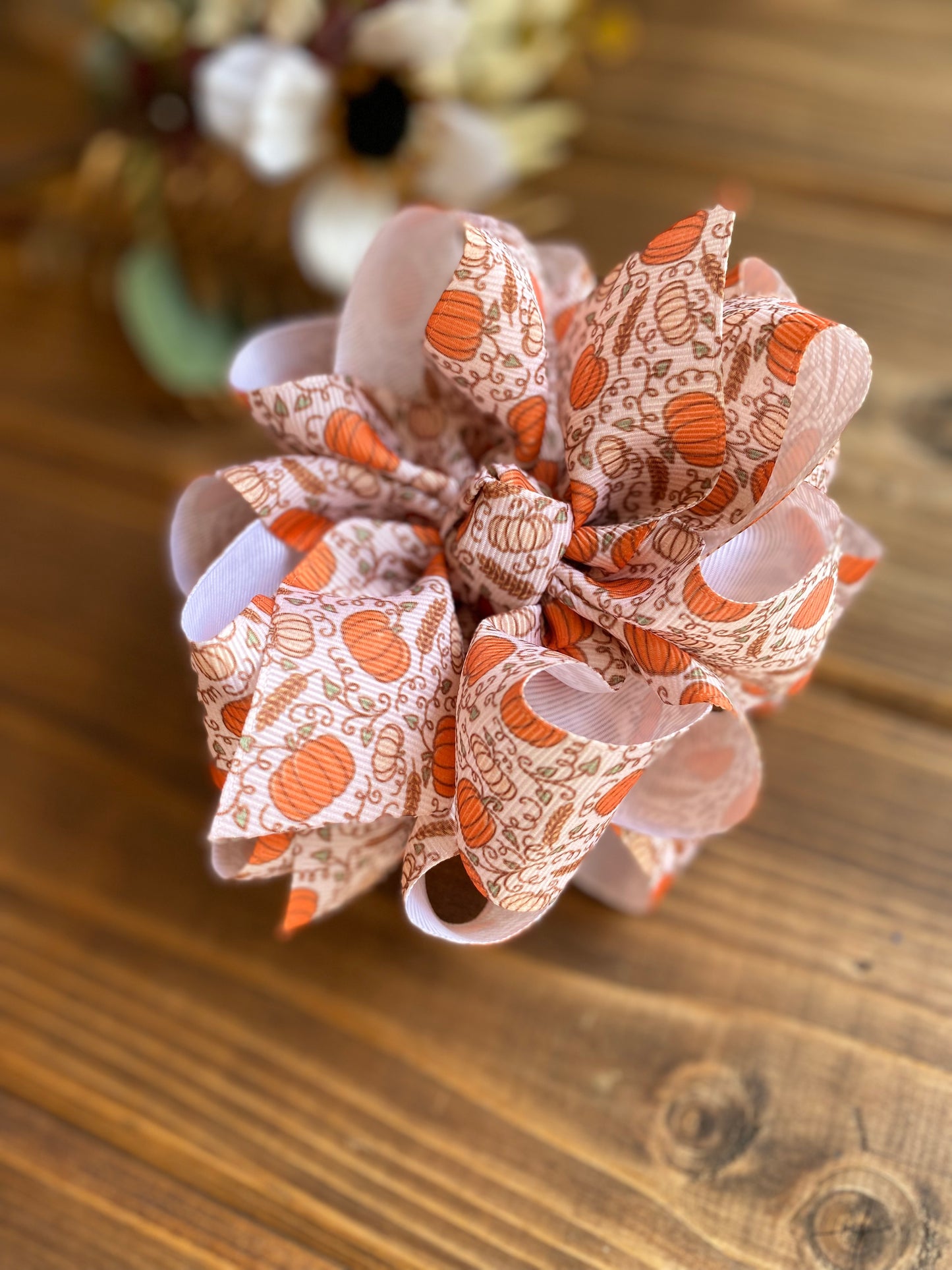 Pumpkin Spice Hair Bow - LilaReneeCreations
