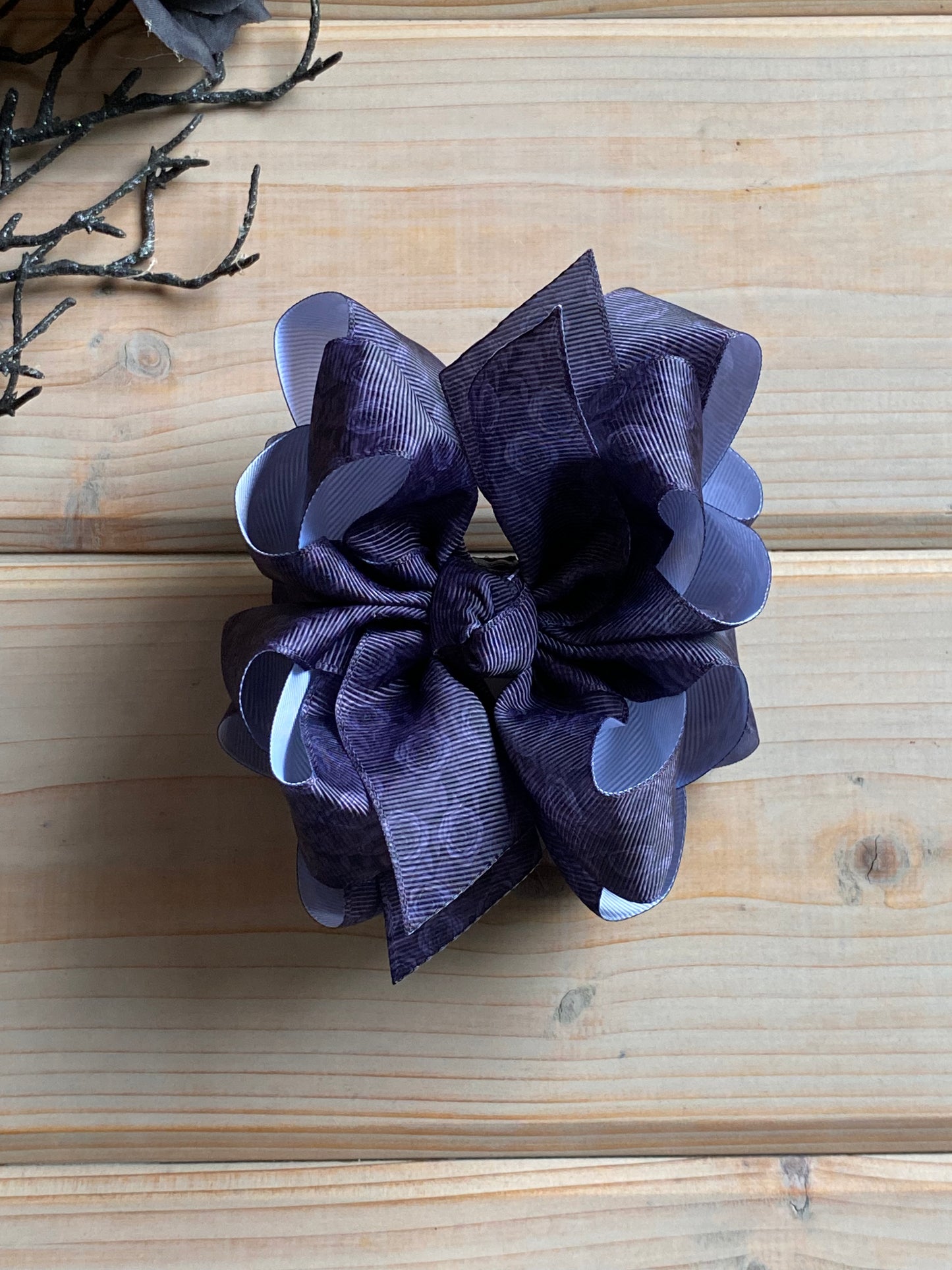 Black Roses Aesthetic Hair Bow - LilaReneeCreations