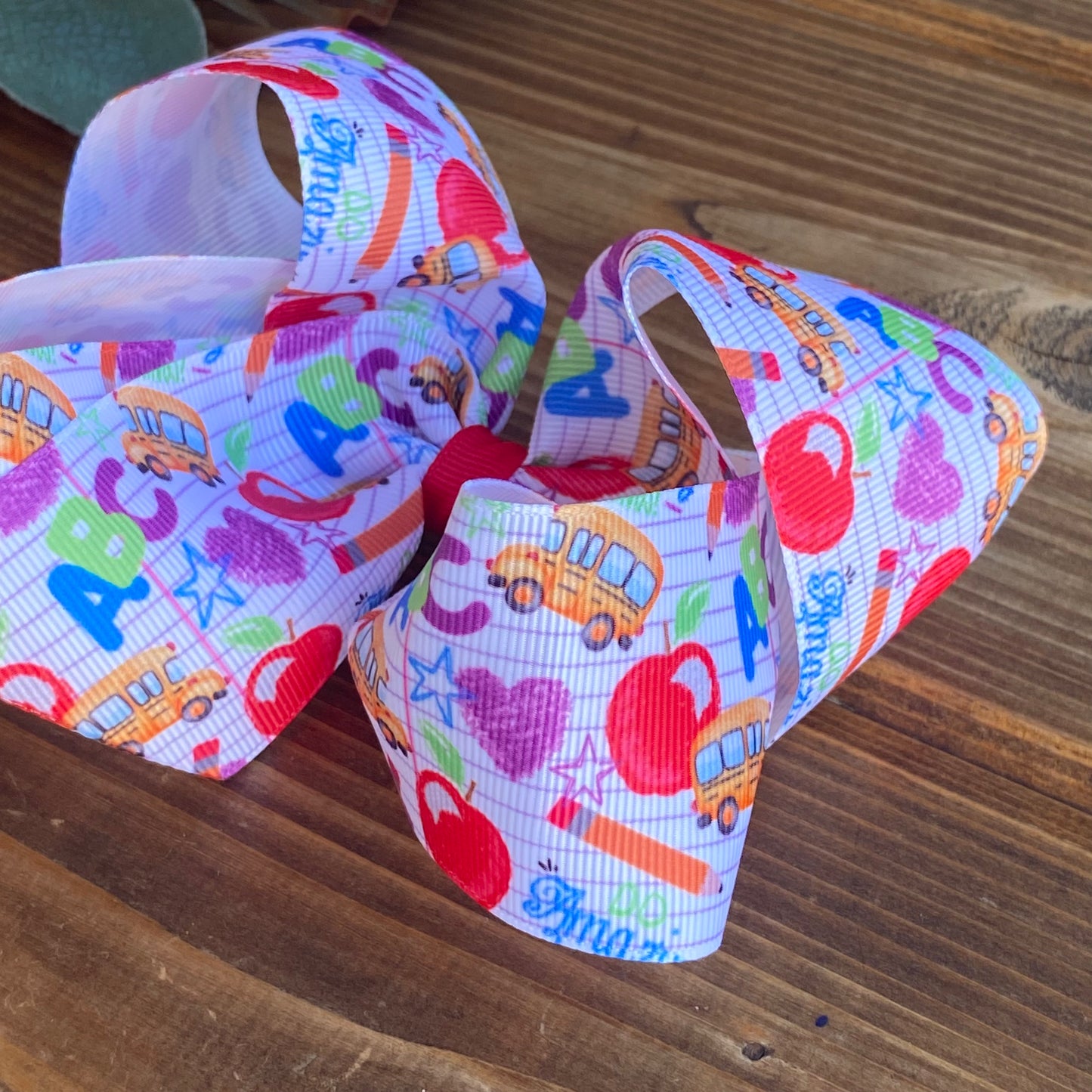ABC XL 🚌🍎Hair Bows - LilaReneeCreations