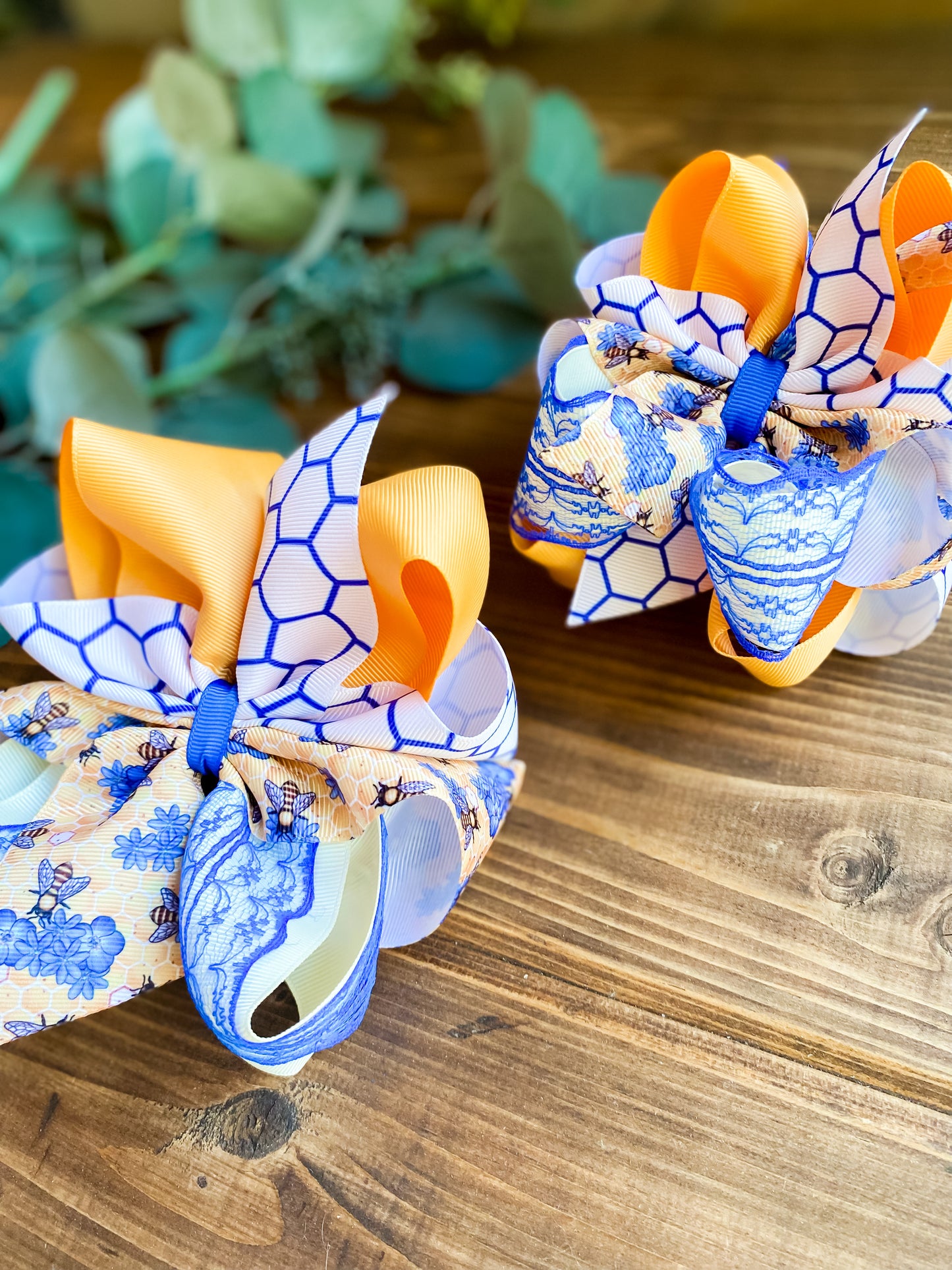 XL Buzzing Bees 🐝 Multicolor Hair Bows - LilaReneeCreations