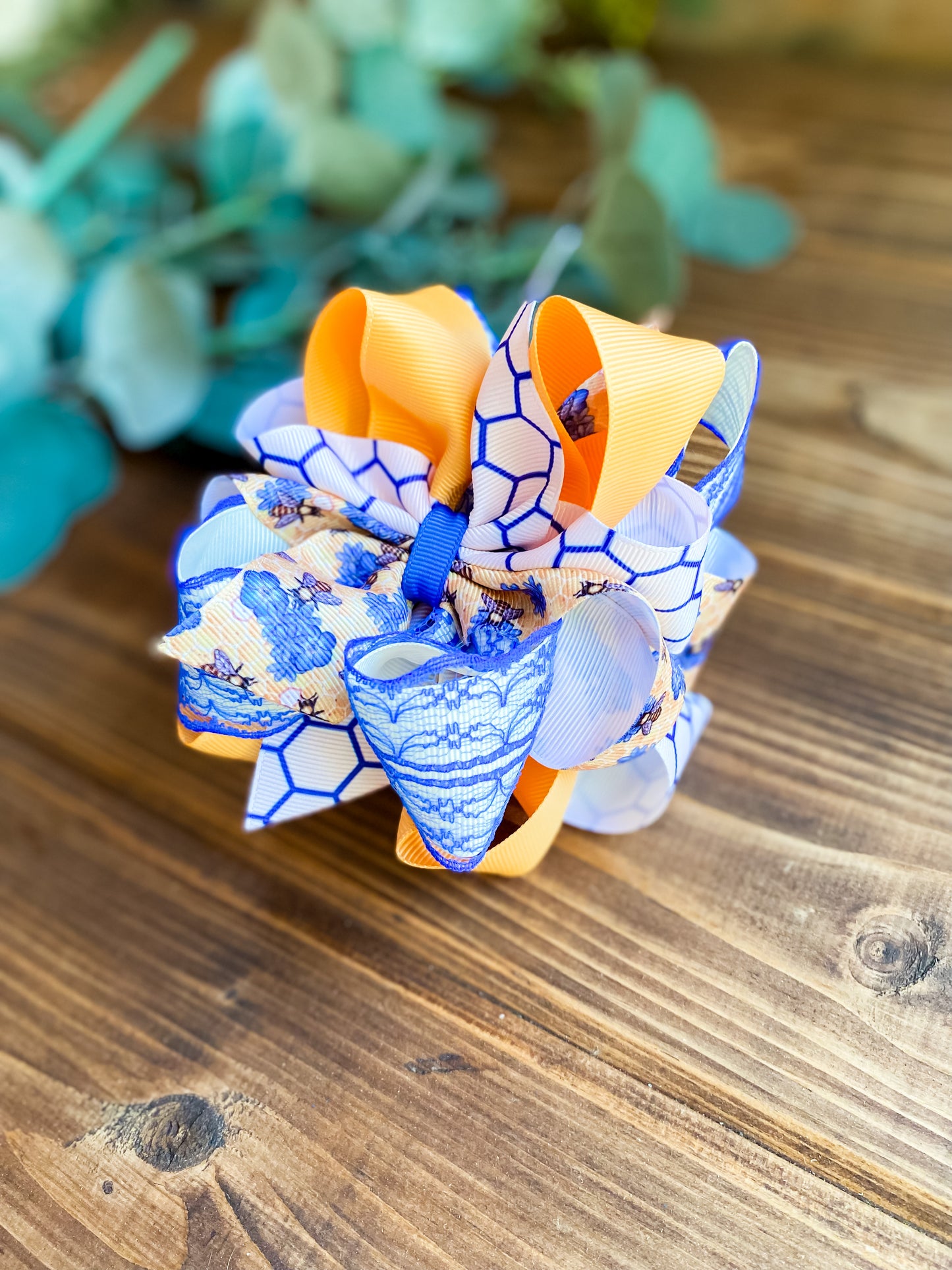 Buzzing Bees 🐝 Multicolor Hair Bows - LilaReneeCreations