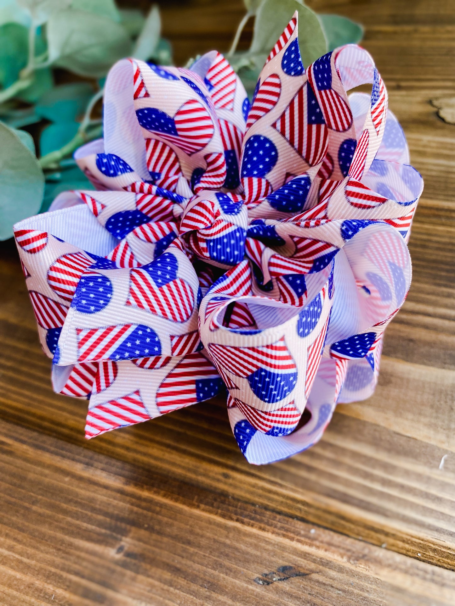Flag Hearts Hair Bows - LilaReneeCreations
