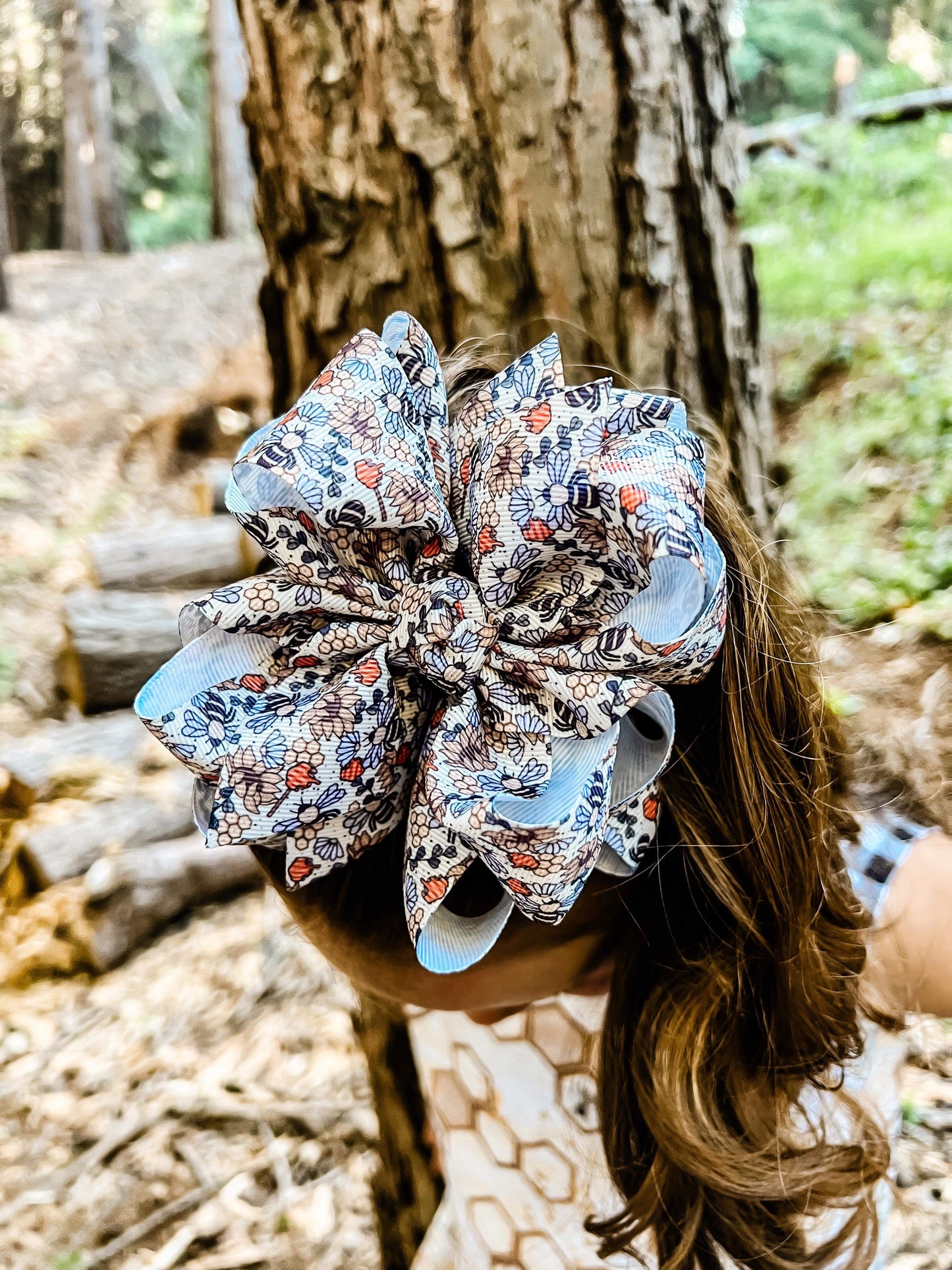 Sunflower Bee Hair Bows - LilaReneeCreations