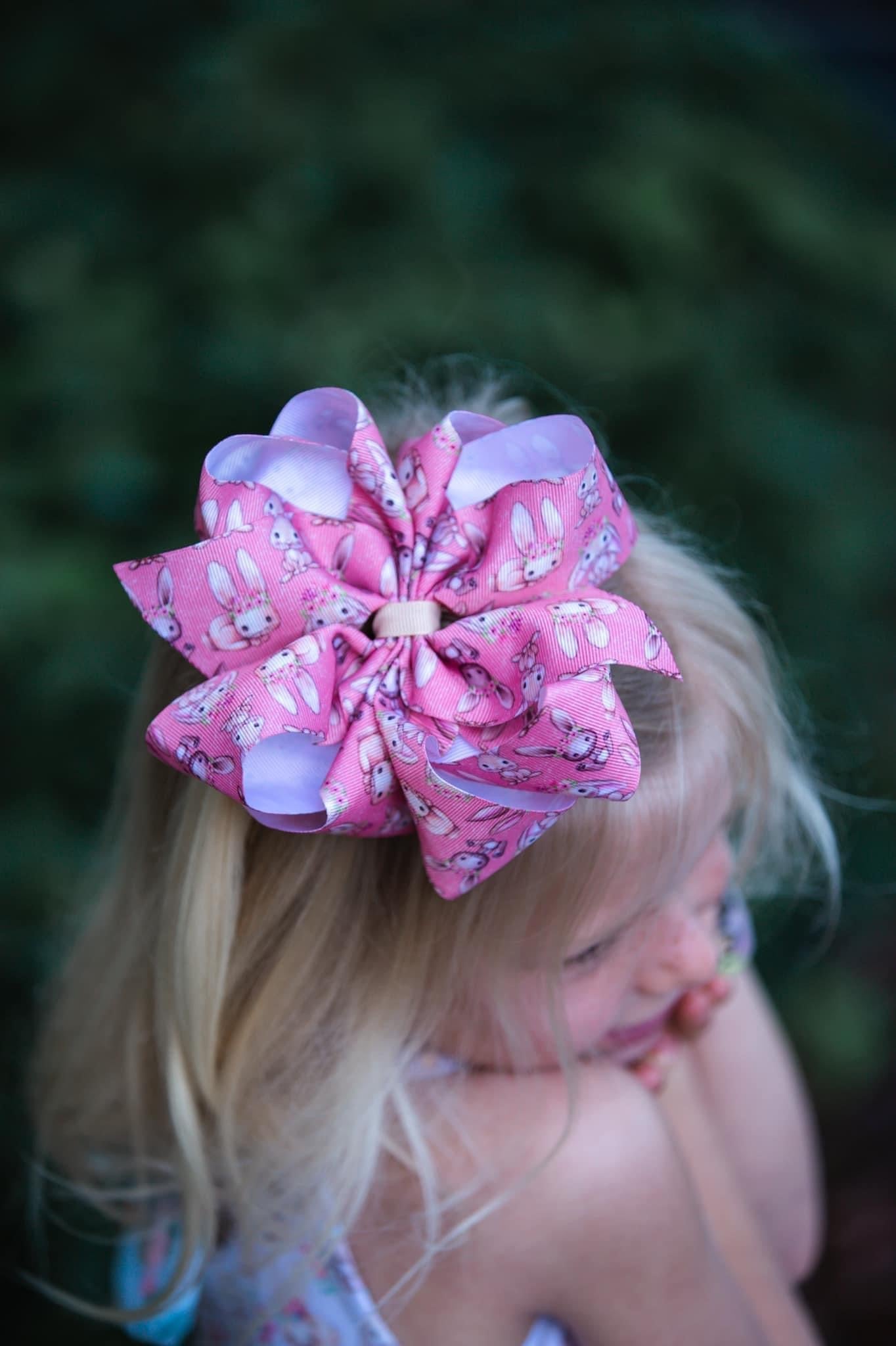 Pink bunnies 🐰 print Hair Bows - LilaReneeCreations