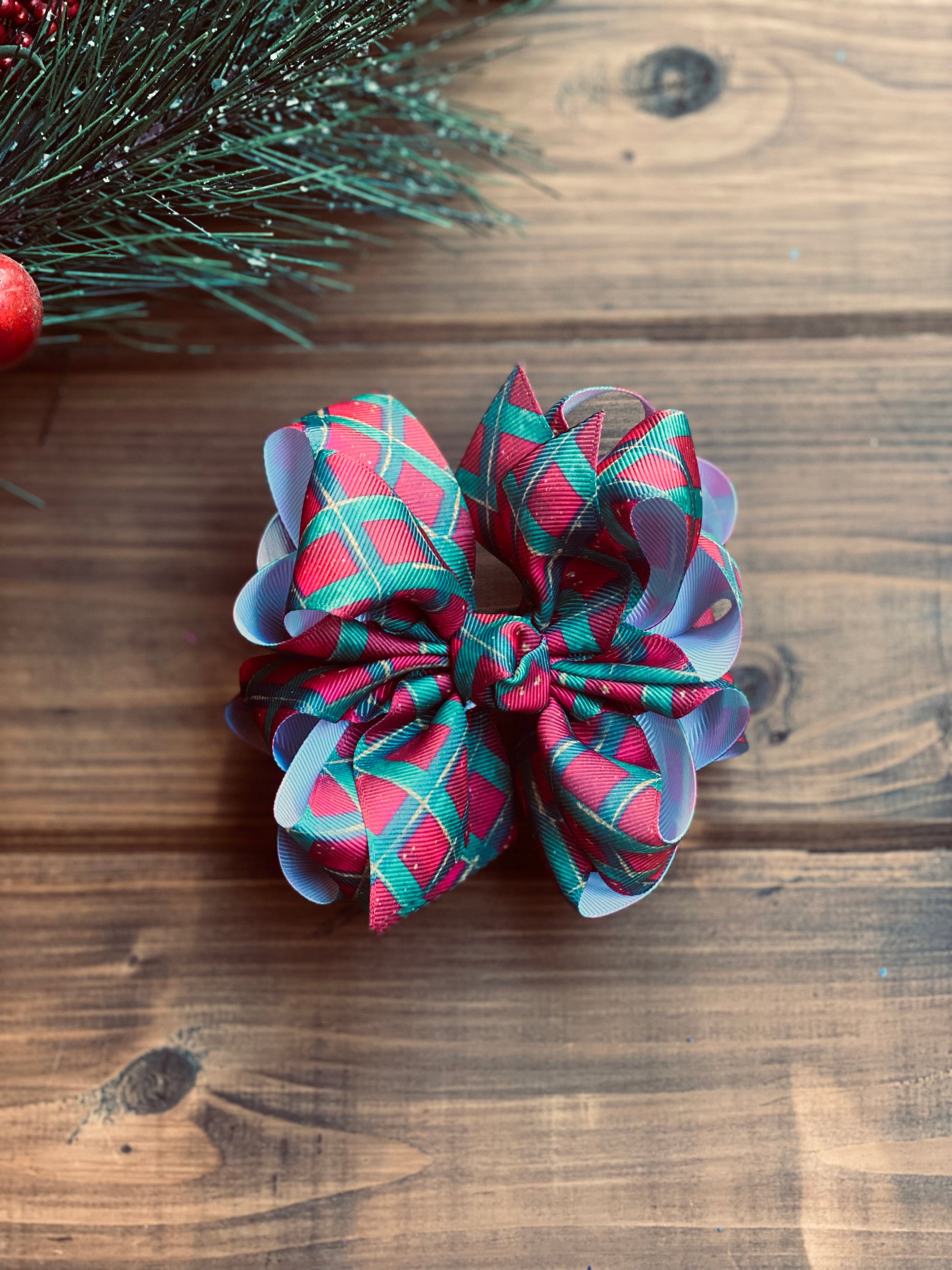 CrissCross Christmas Plaid Hair Bows - LilaReneeCreations