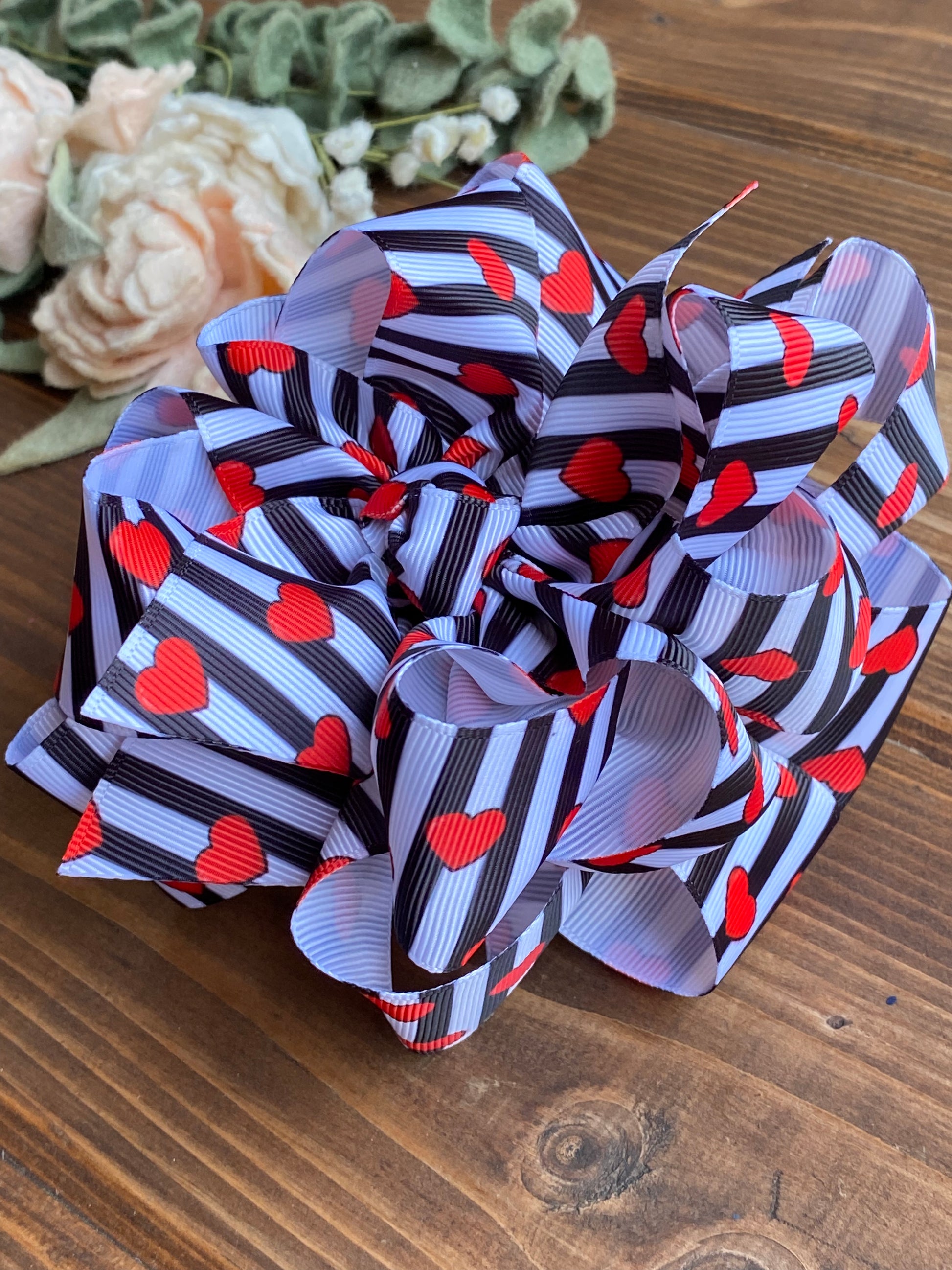 Hearts on Stripes Hair Bows - LilaReneeCreations