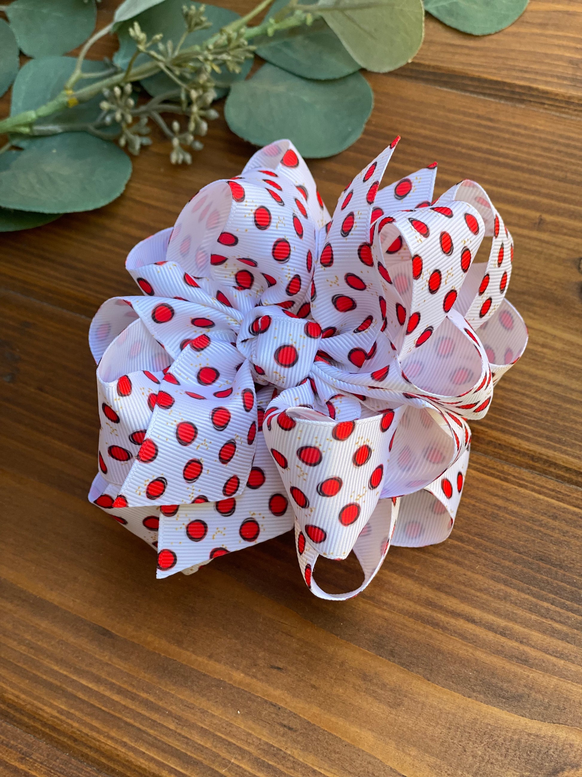 Red Dots on white Hair Bows - LilaReneeCreations
