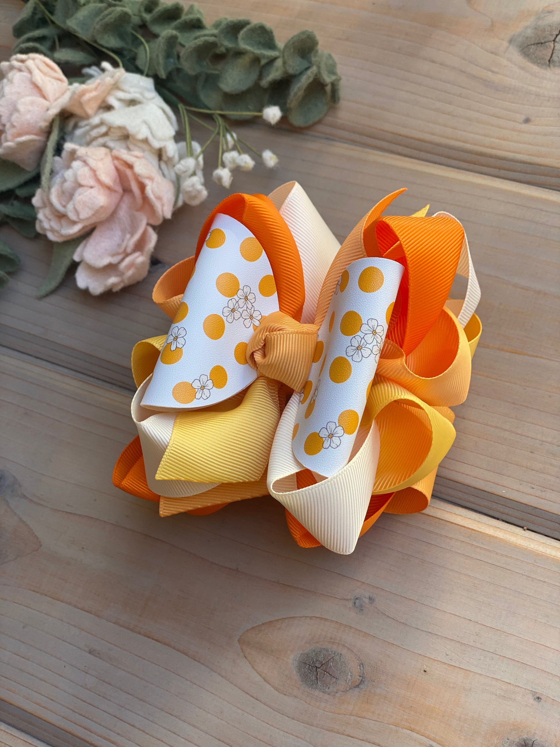 Orange Cream Multicolor Hair Bows - LilaReneeCreations