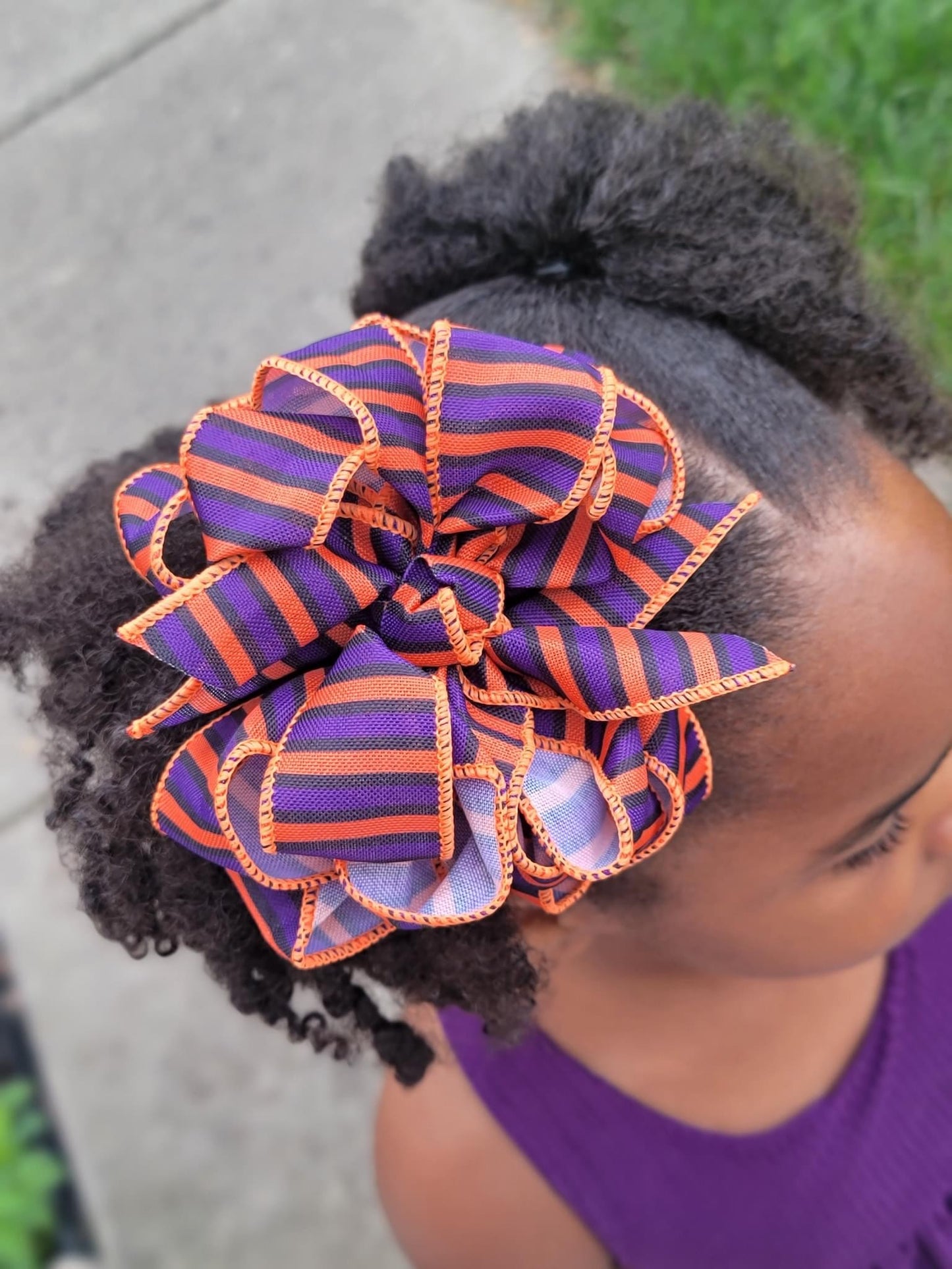Halloween vertical Stripes faux burlap Hair Bows - LilaReneeCreations