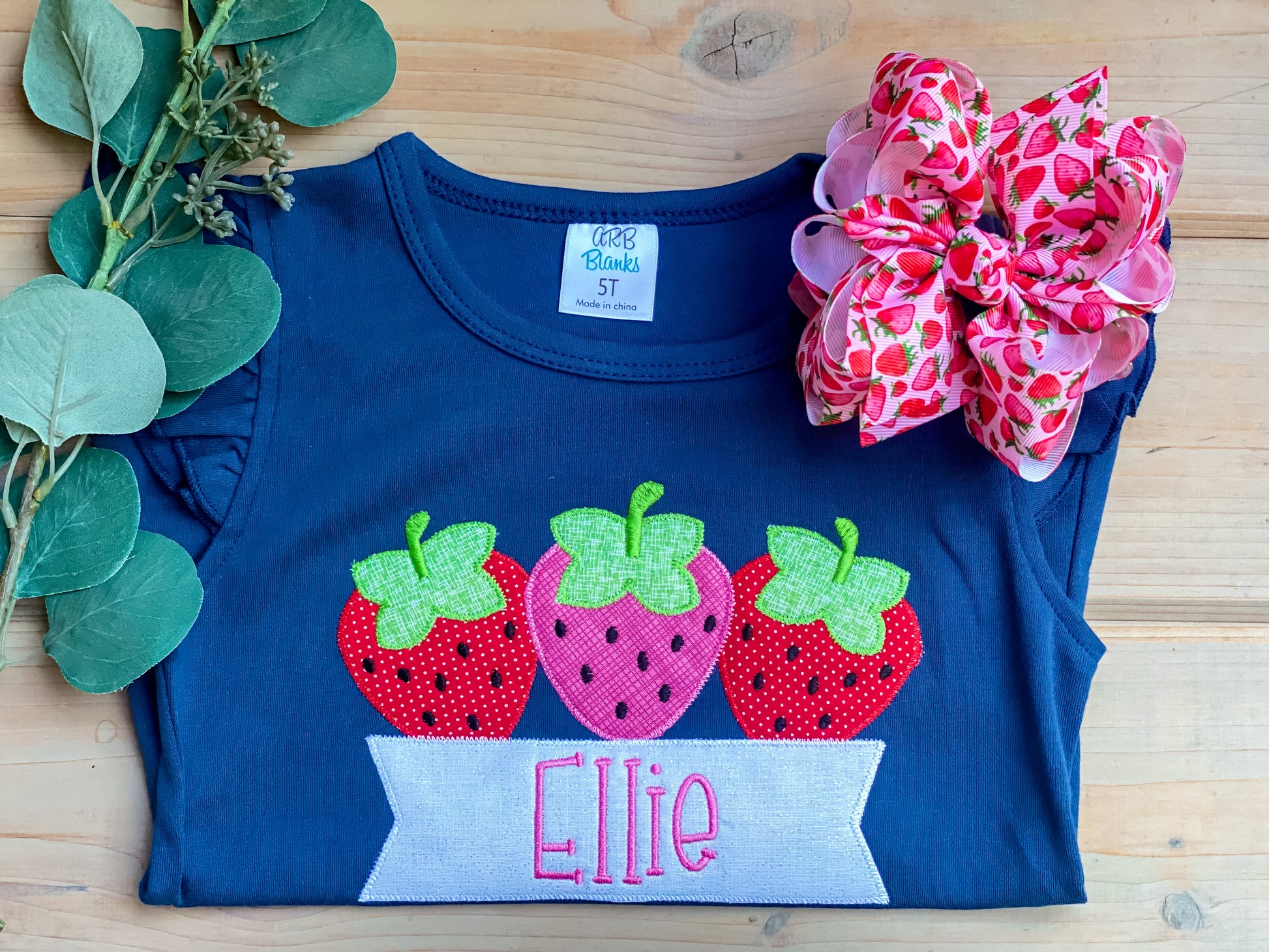 Strawberries on pink Hair Bows - LilaReneeCreations