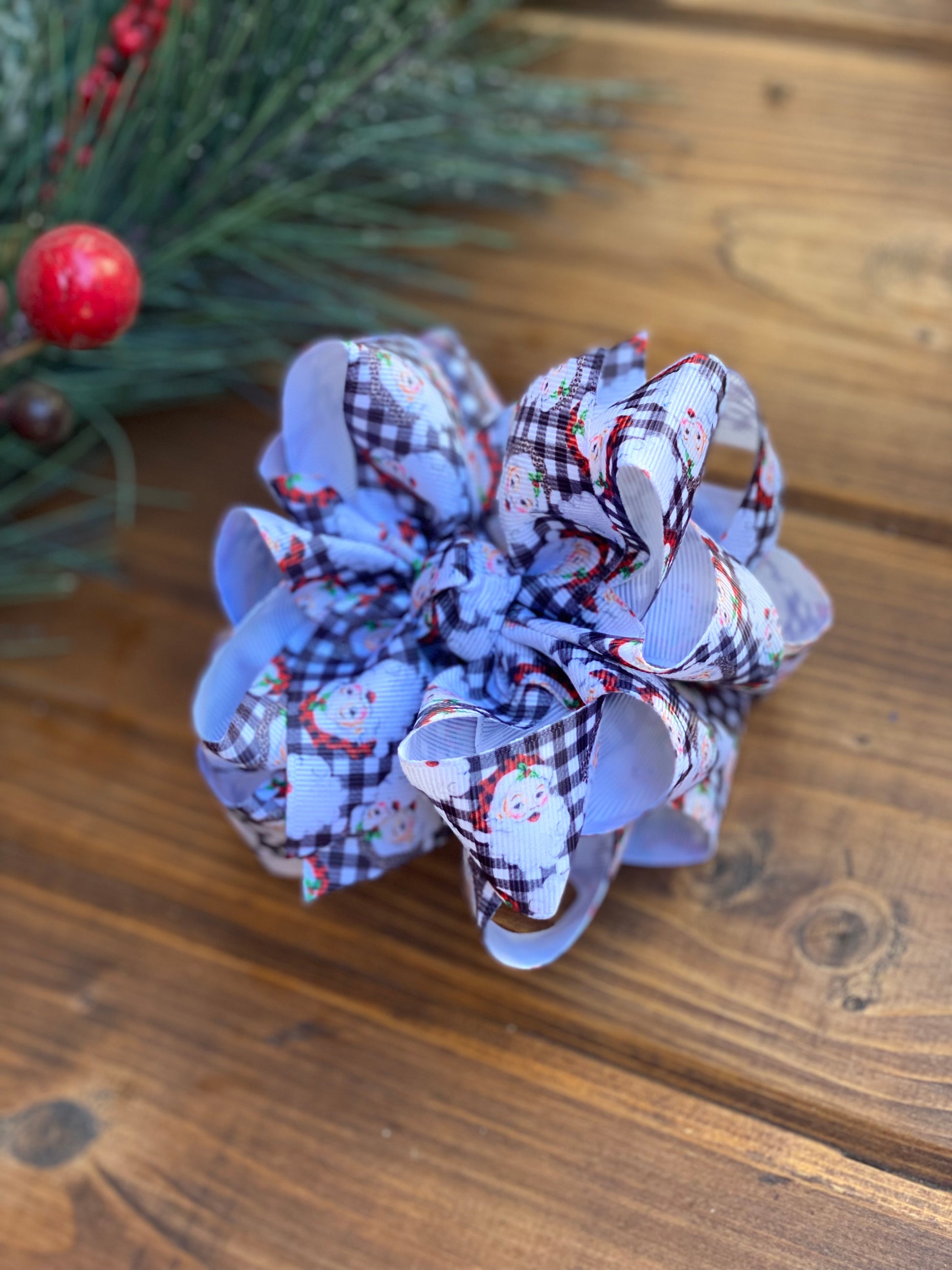 Plaid Santa Hair Bows - LilaReneeCreations