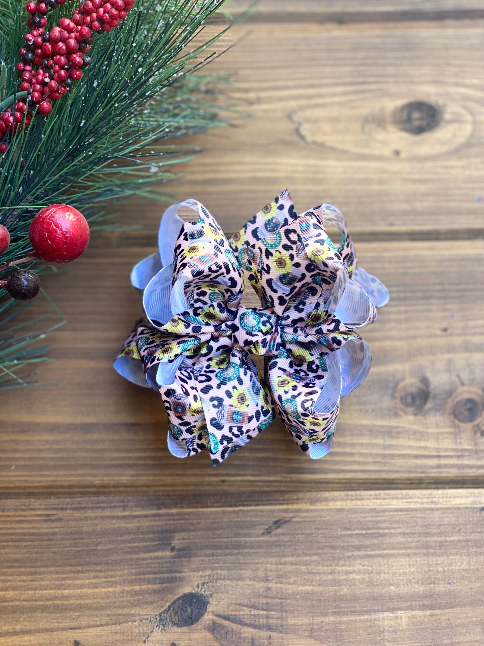 Coffee leopard print Hair Bows - LilaReneeCreations