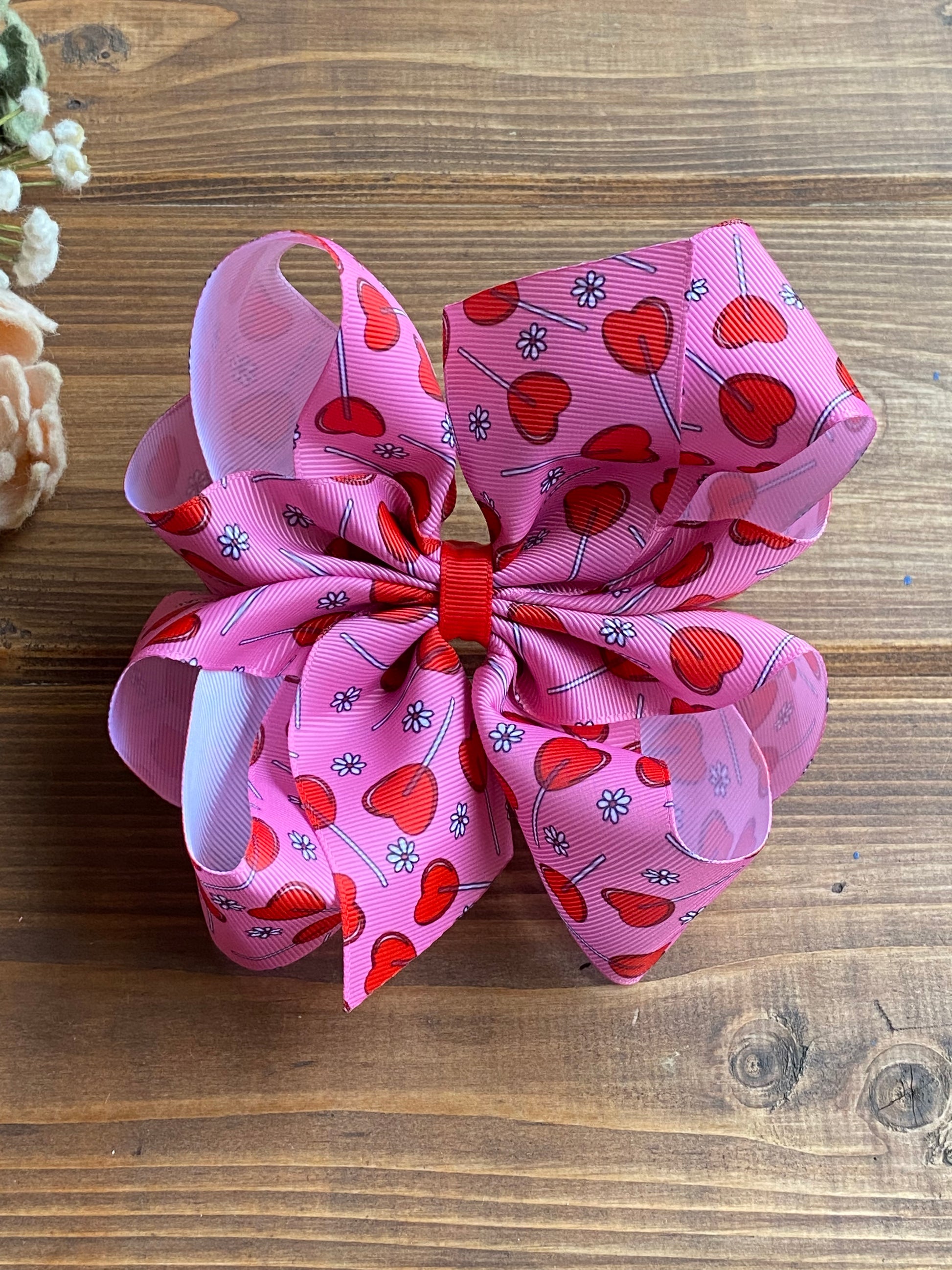 Heart lollipops Hair Bows - LilaReneeCreations