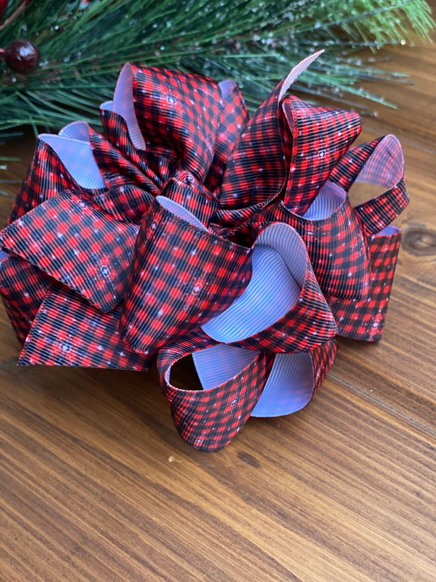 Red Snow Flake Plaid Hair Bows - LilaReneeCreations