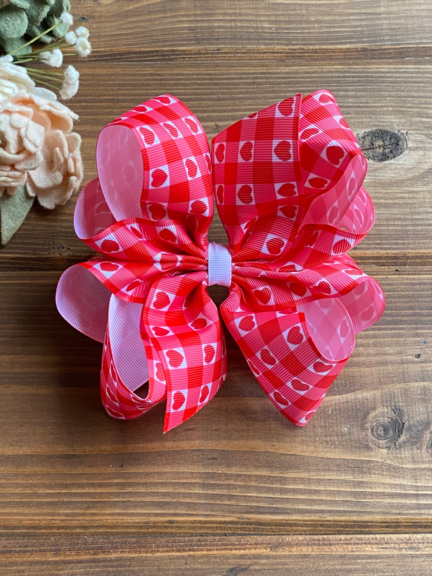 Heart Plaid Hair Bows - LilaReneeCreations