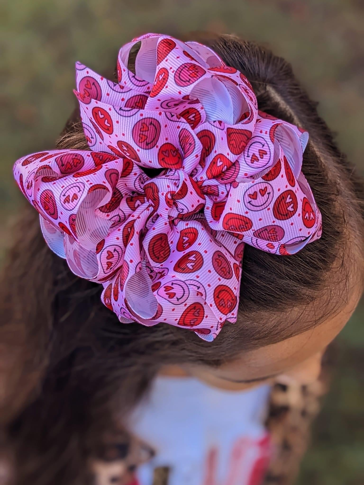 Heart Eyes 😍 Hair Bows - LilaReneeCreations