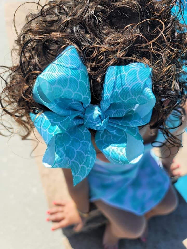 Aqua Mermaid Scales Hair Bows - LilaReneeCreations