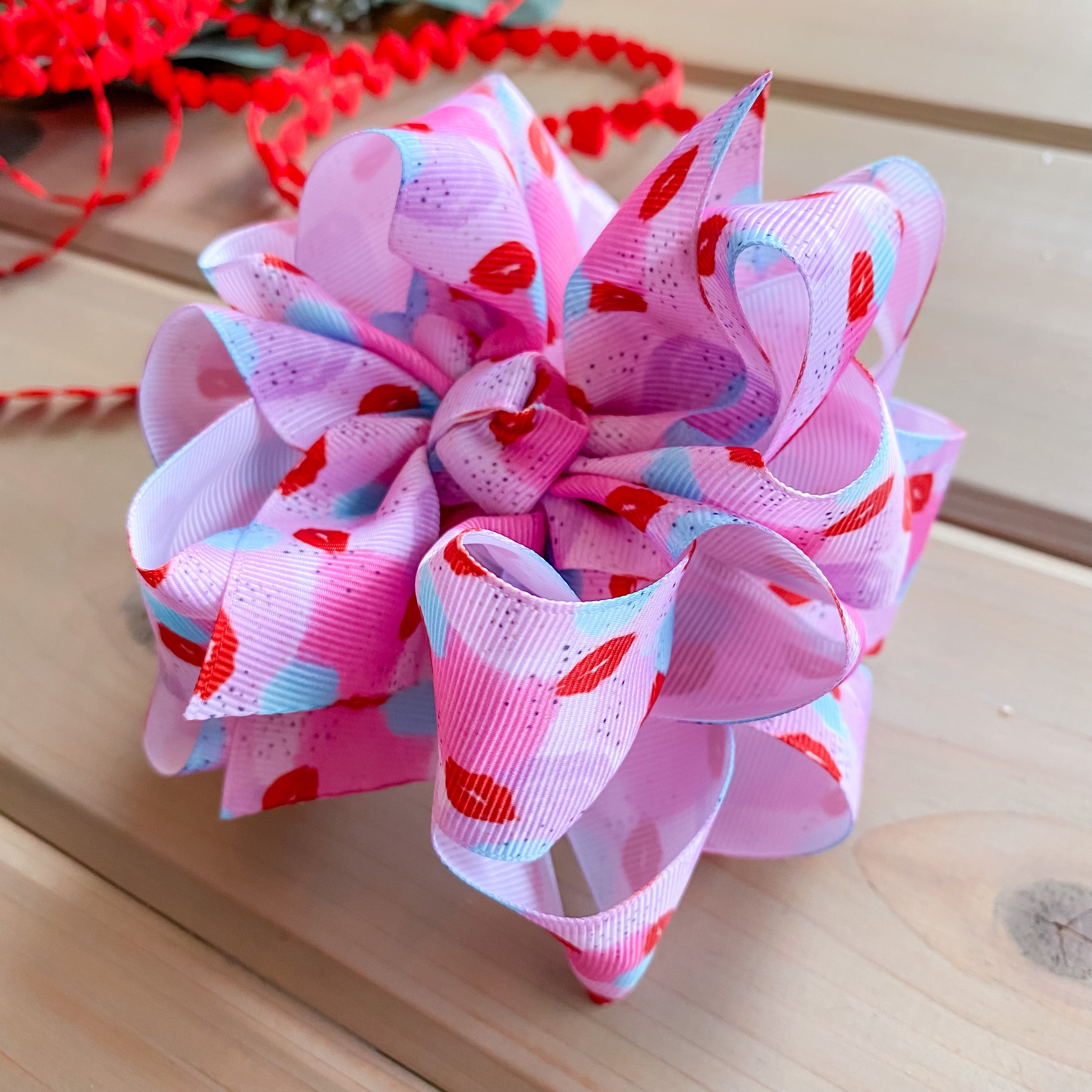 M2m Heart breaker Hair Bows - LilaReneeCreations