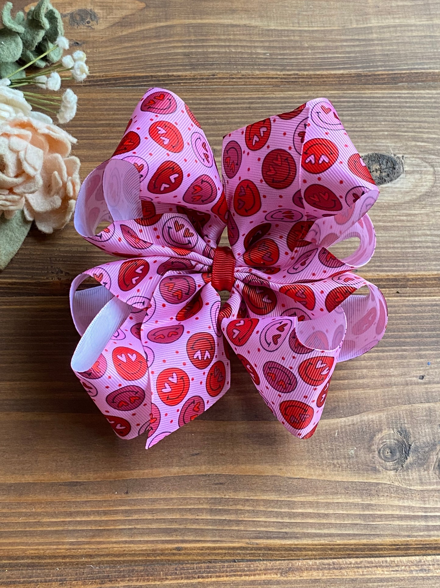 Heart Eyes 😍 Hair Bows - LilaReneeCreations